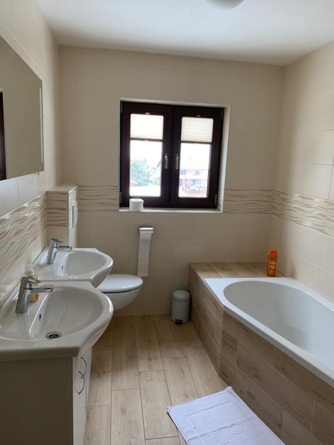 Rohacske Zruby 2,3,4 Villa ซูเบเรซ ภายนอก รูปภาพ